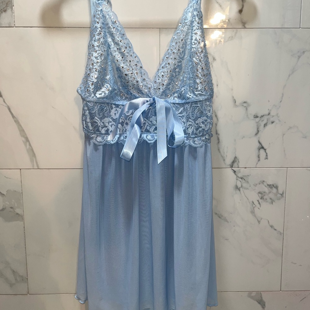 Baby blue slip